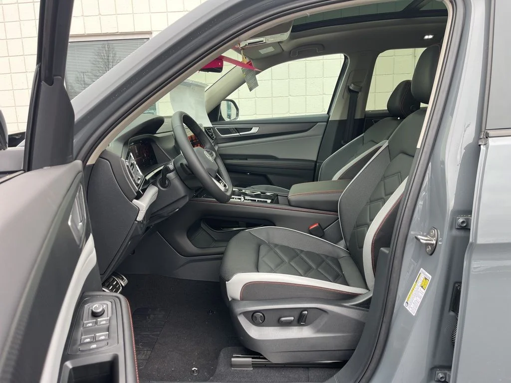 New 2026 Pure Gray Volkswagen 2.0T Peak Edition image 20