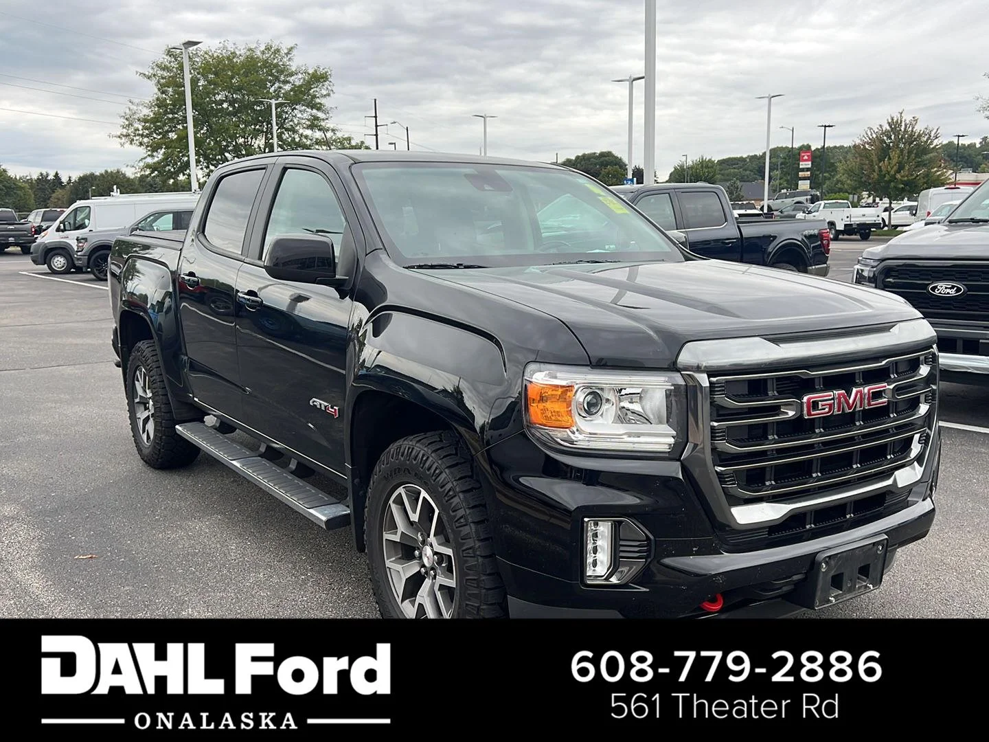 Used 2021 Onyx Black GMC 4WD AT4 w/Cloth image 1