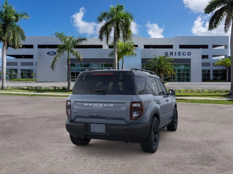 New 2026 Azure Gray Metallic Tri-Coat Ford Outer Banks® image 32