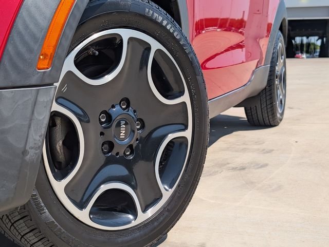 Used 2014 Red MINI Paceman image 2