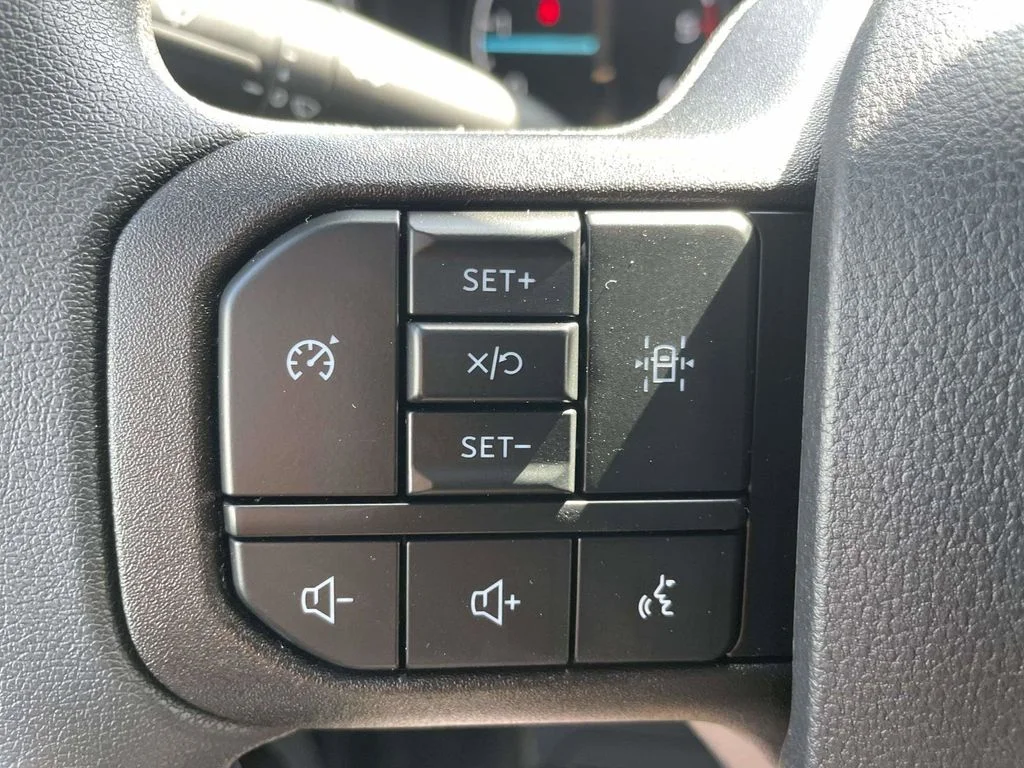 New 2026 Oxford White Ford F-450® XL image 23