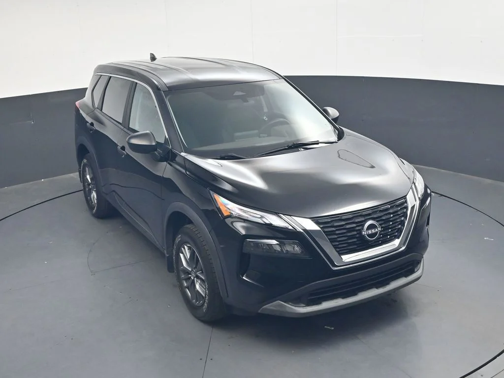 Used 2023 Black Nissan S image 23