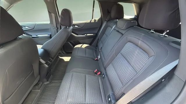 Used 2025 Summit White Chevrolet LT image 19