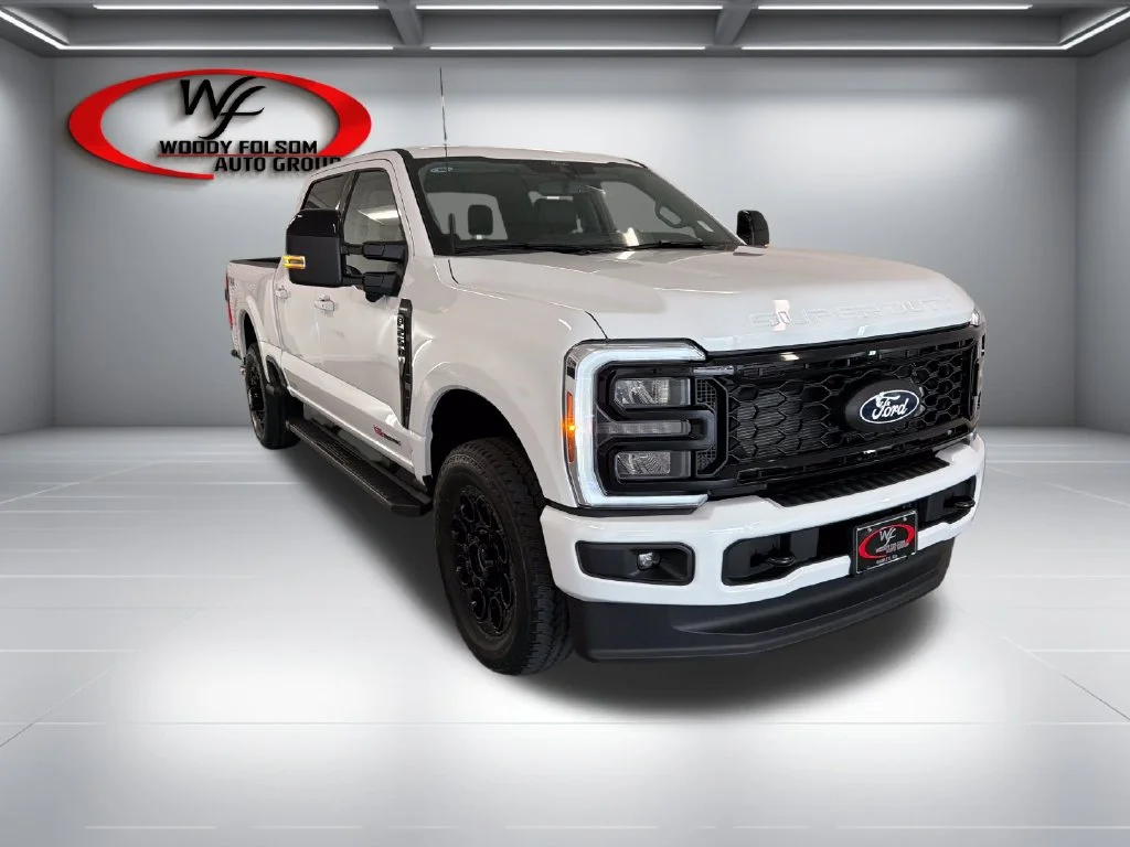 New 2027 White Ford Lariat image 3
