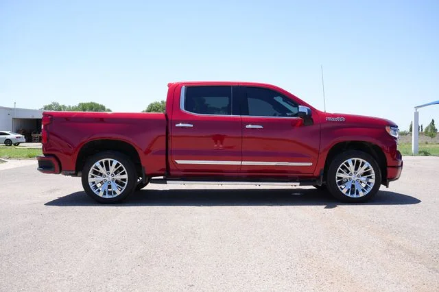 Used 2023 Red Chevrolet High Country image 2