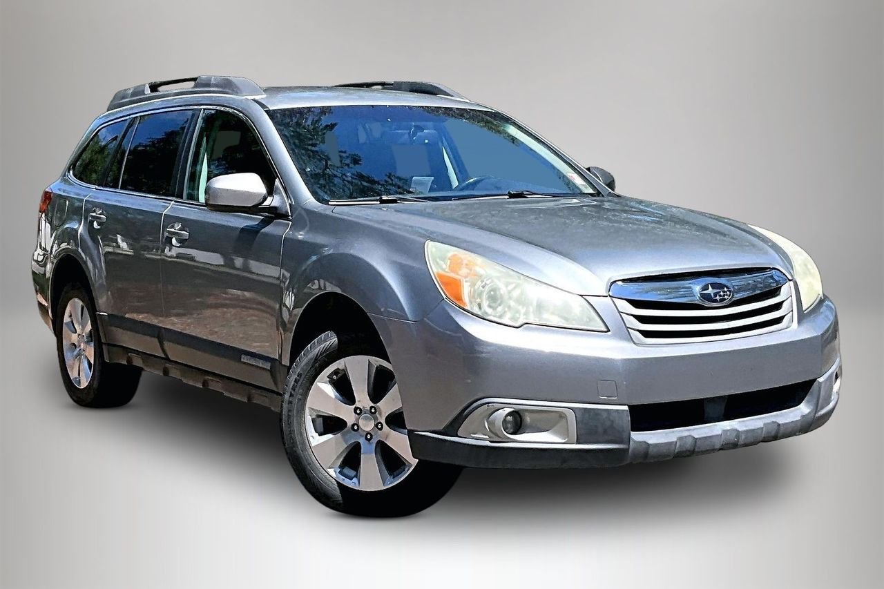 Used 2011 Subaru Outback Premium with VIN 4S4BRDCC3B2334389 for sale in Fort Walton Beach, FL