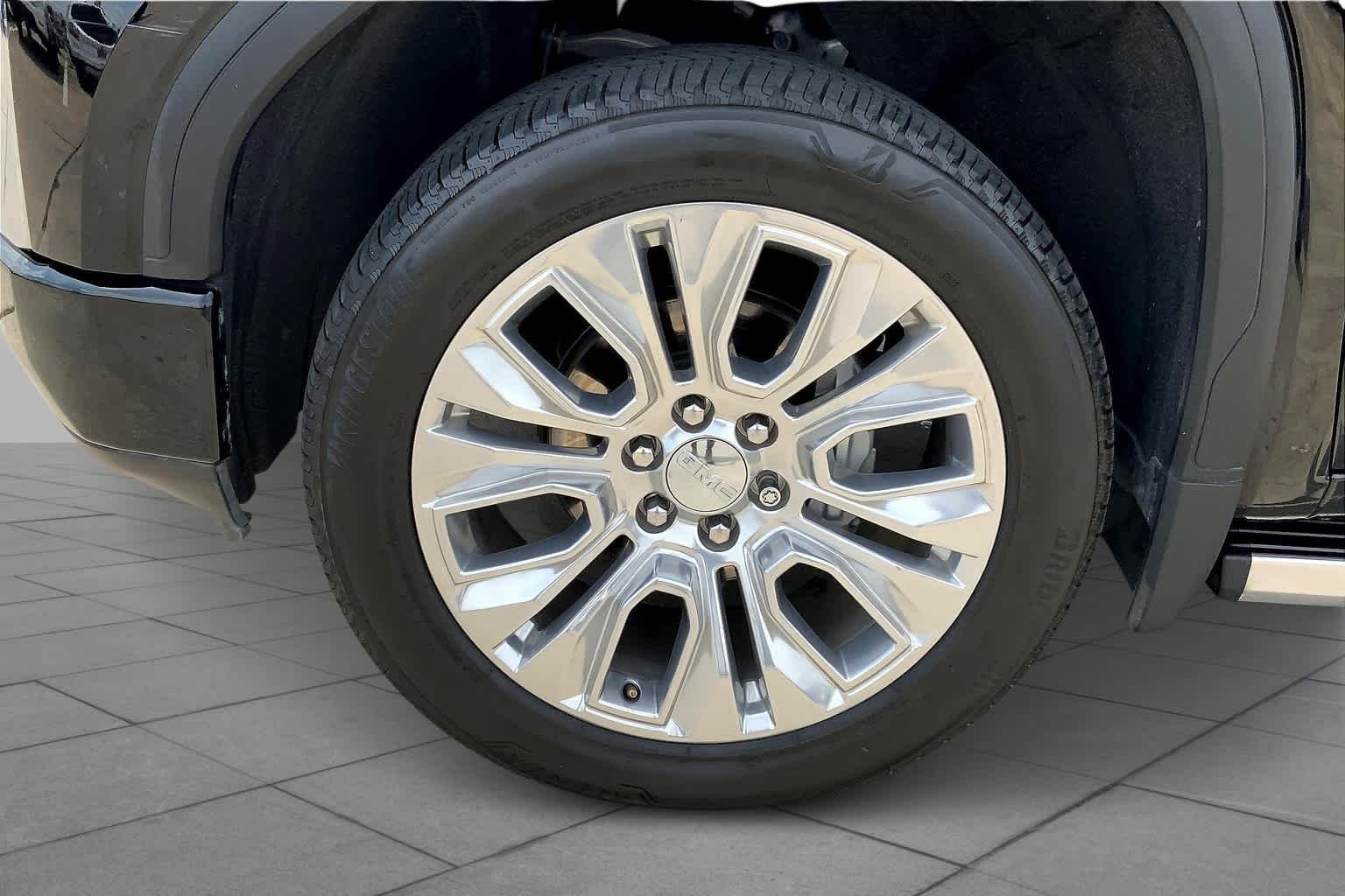 Used 2022 Onyx Black GMC Denali image 11