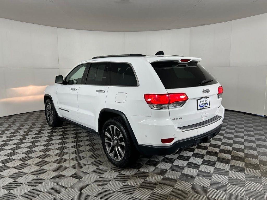Used 2018 Bright White Clearcoat Jeep Limited image 29