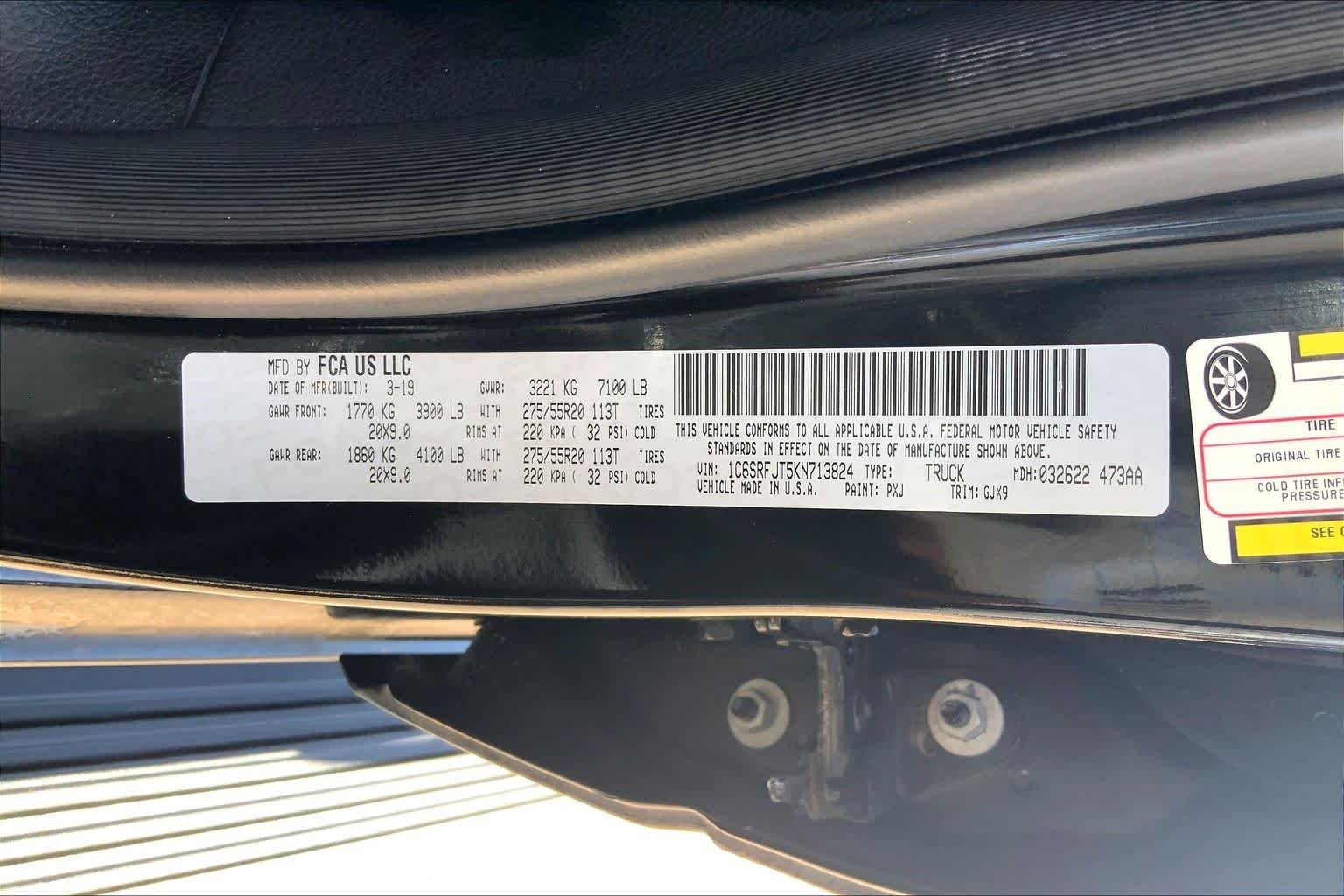 Used 2019 Diamond Black Crystal Pearlcoat Ram Laramie image 31
