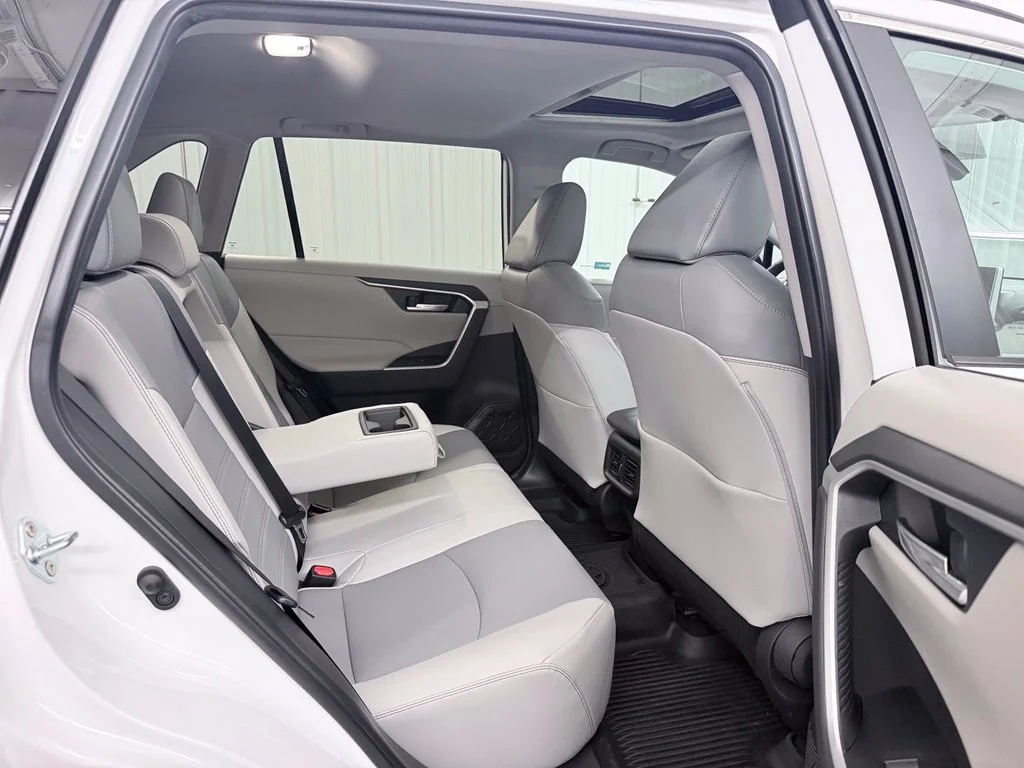 Used 2023 Beige Toyota XLE Premium image 32
