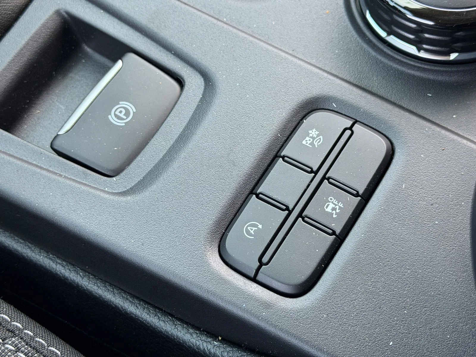 New 2026 Carbonized Gray Metallic Ford XL image 27