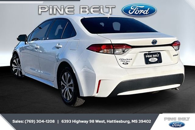 Used 2022 Toyota Corolla LE with VIN JTDEAMDE2NJ050870 for sale in Hattiesburg, MS