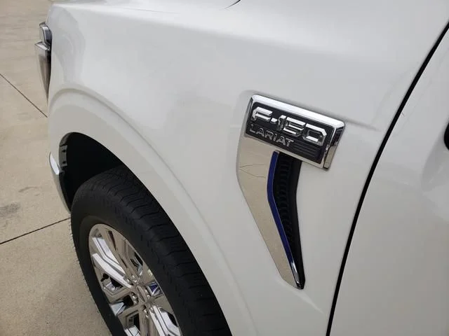 New 2026 Star White Metallic Tri-Coat Ford Lariat® image 11
