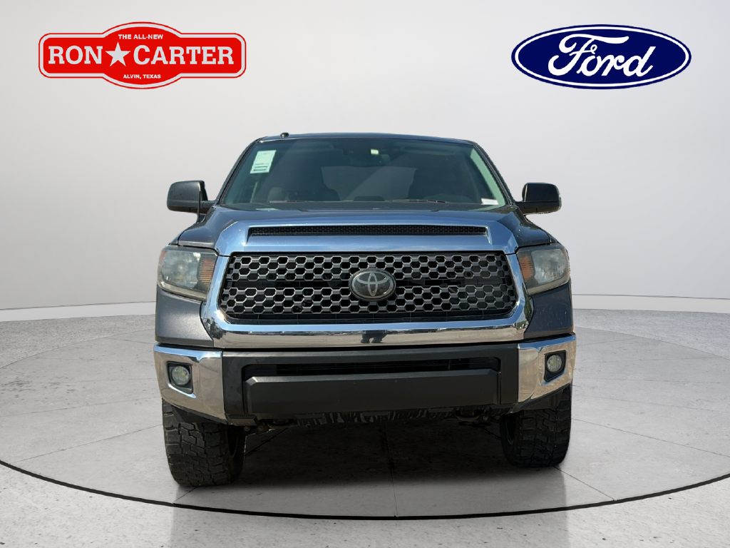 Used 2018 Gray Toyota SR5 image 2