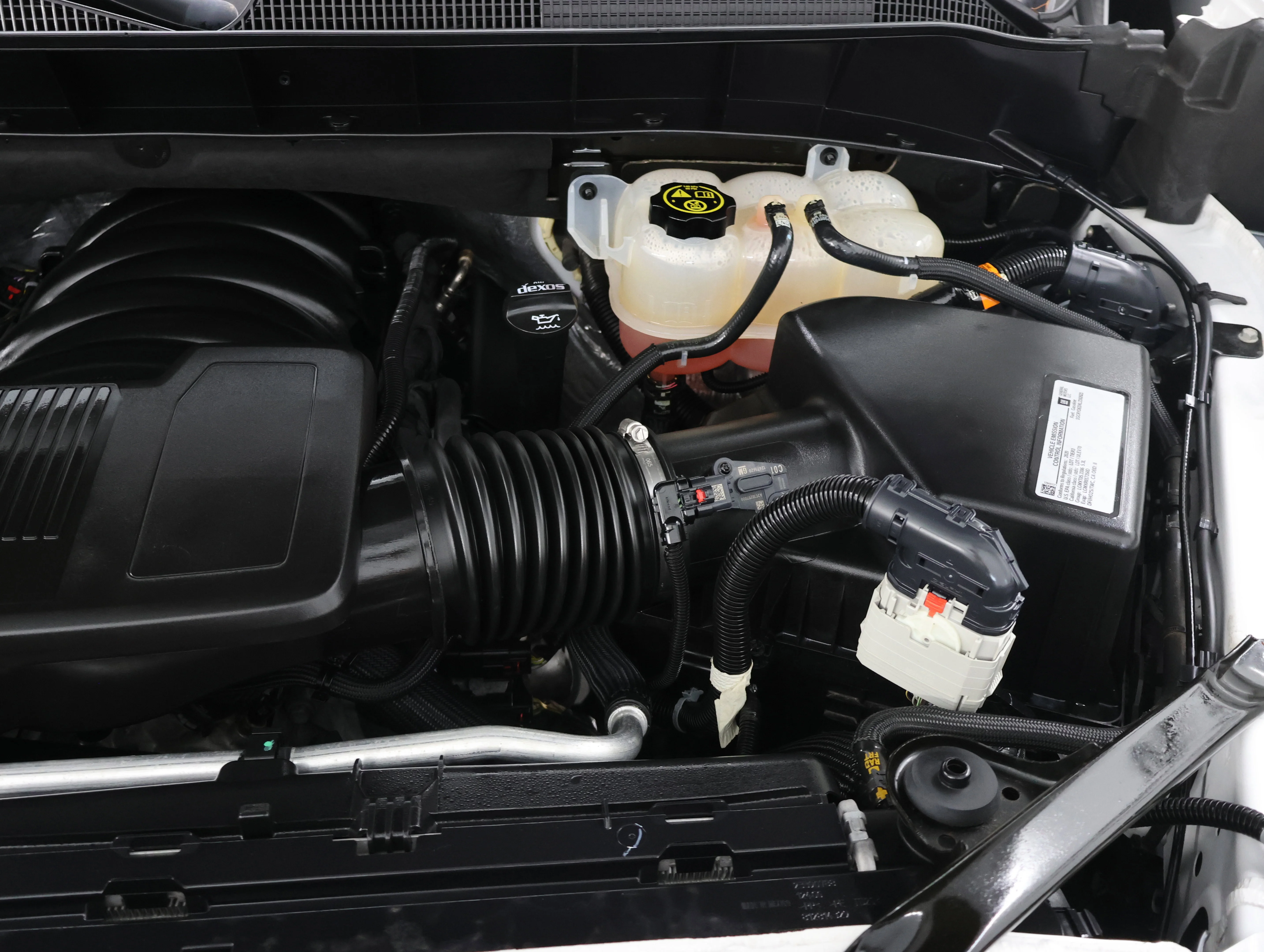 Used 2020 Summit White Chevrolet LT image 17