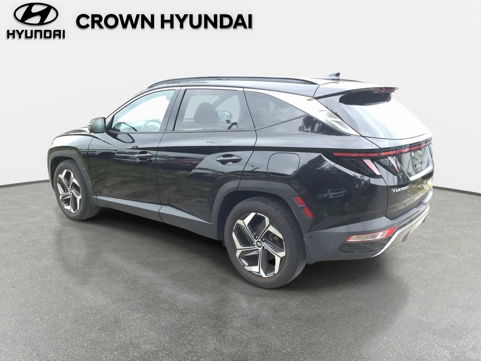 Used 2023 Phantom Black Hyundai Limited image 6