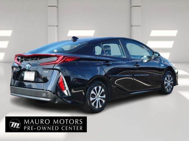 Used 2021 Black Toyota XLE image 3