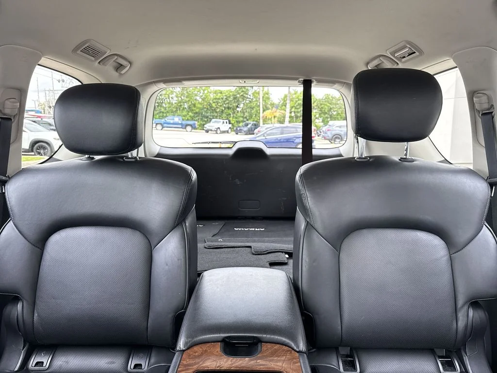 Used 2024 Aspen White Nissan SL image 18