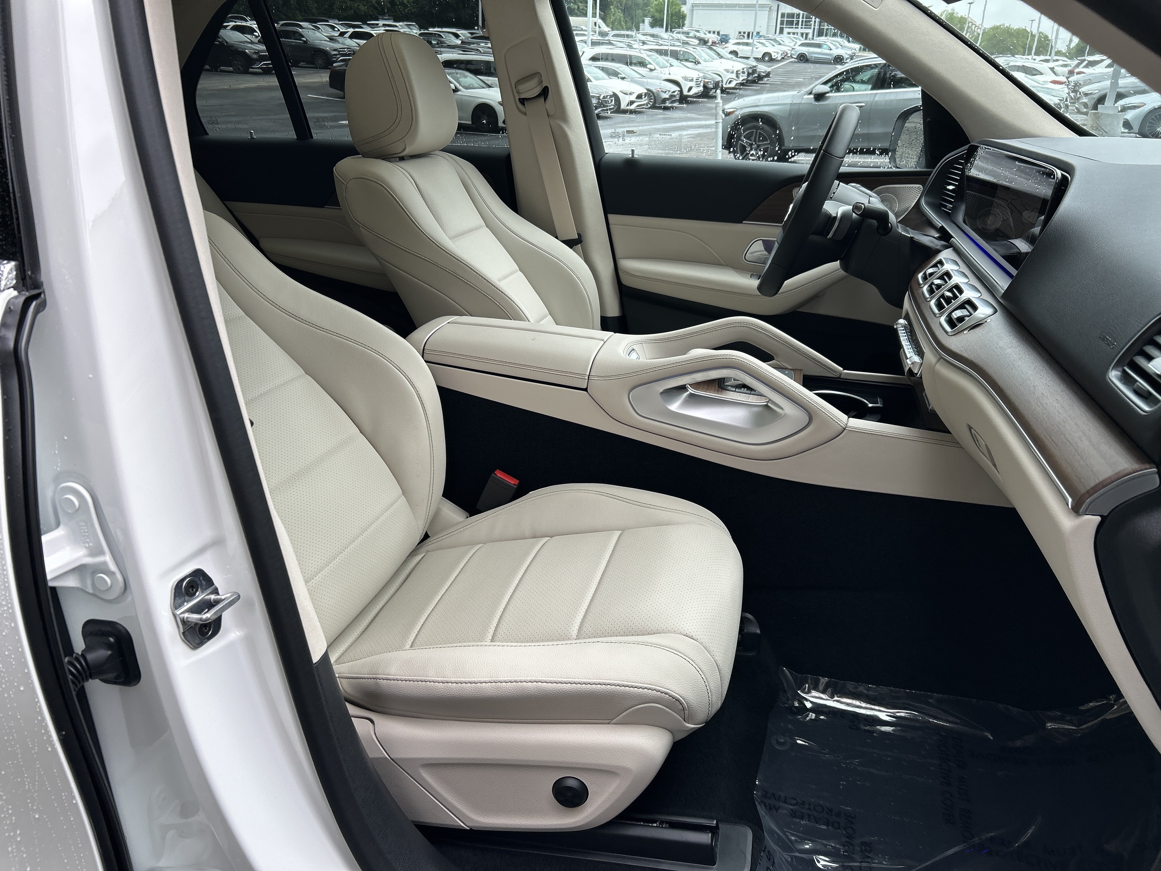 New 2026 Polar White Mercedes-Benz GLE 350 4MATIC® SUV image 44