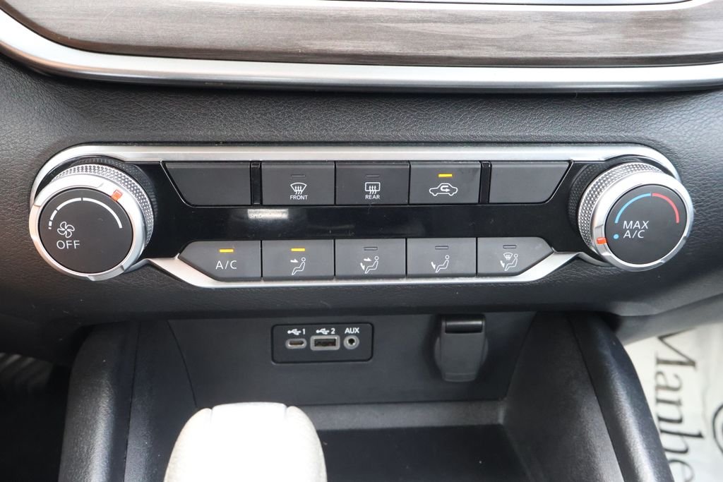 Used 2025 Gray Nissan SV FWD image 22