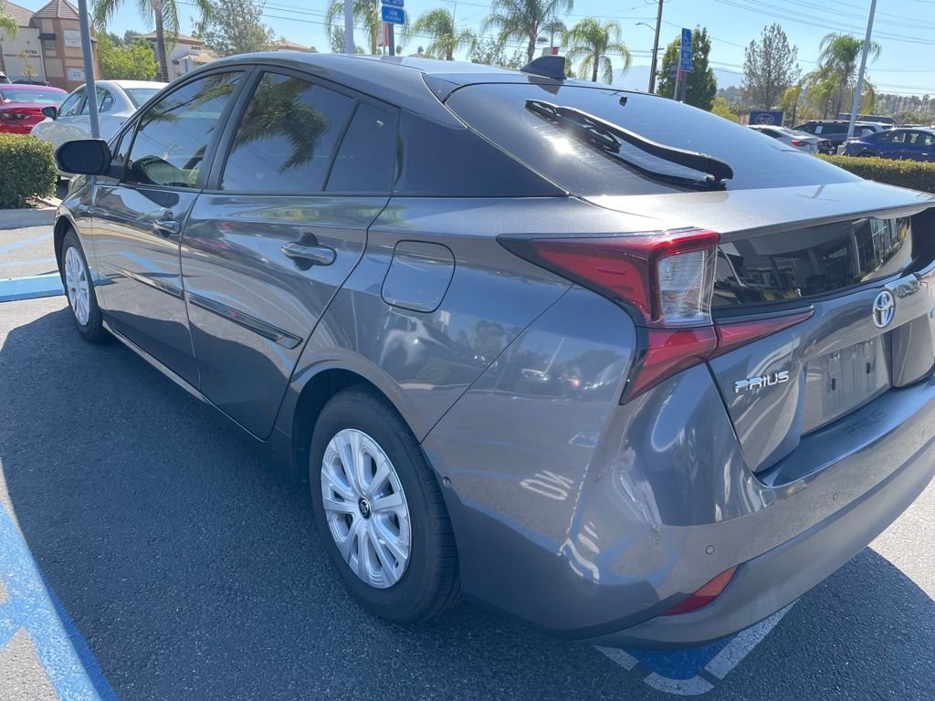 Used 2021 Magnetic Gray Metallic Toyota LE image 8