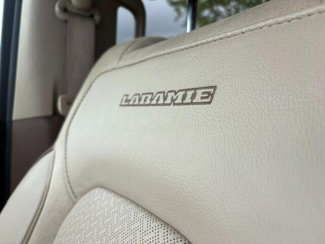 Used 2020 Diamond Black Crystal Pearlcoat Ram Laramie image 11
