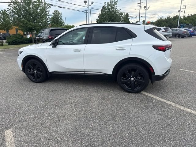 Used 2021 White Buick Essence image 10