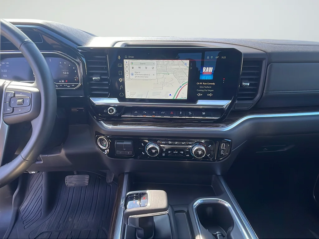 Used 2025 Black GMC Elevation image 24