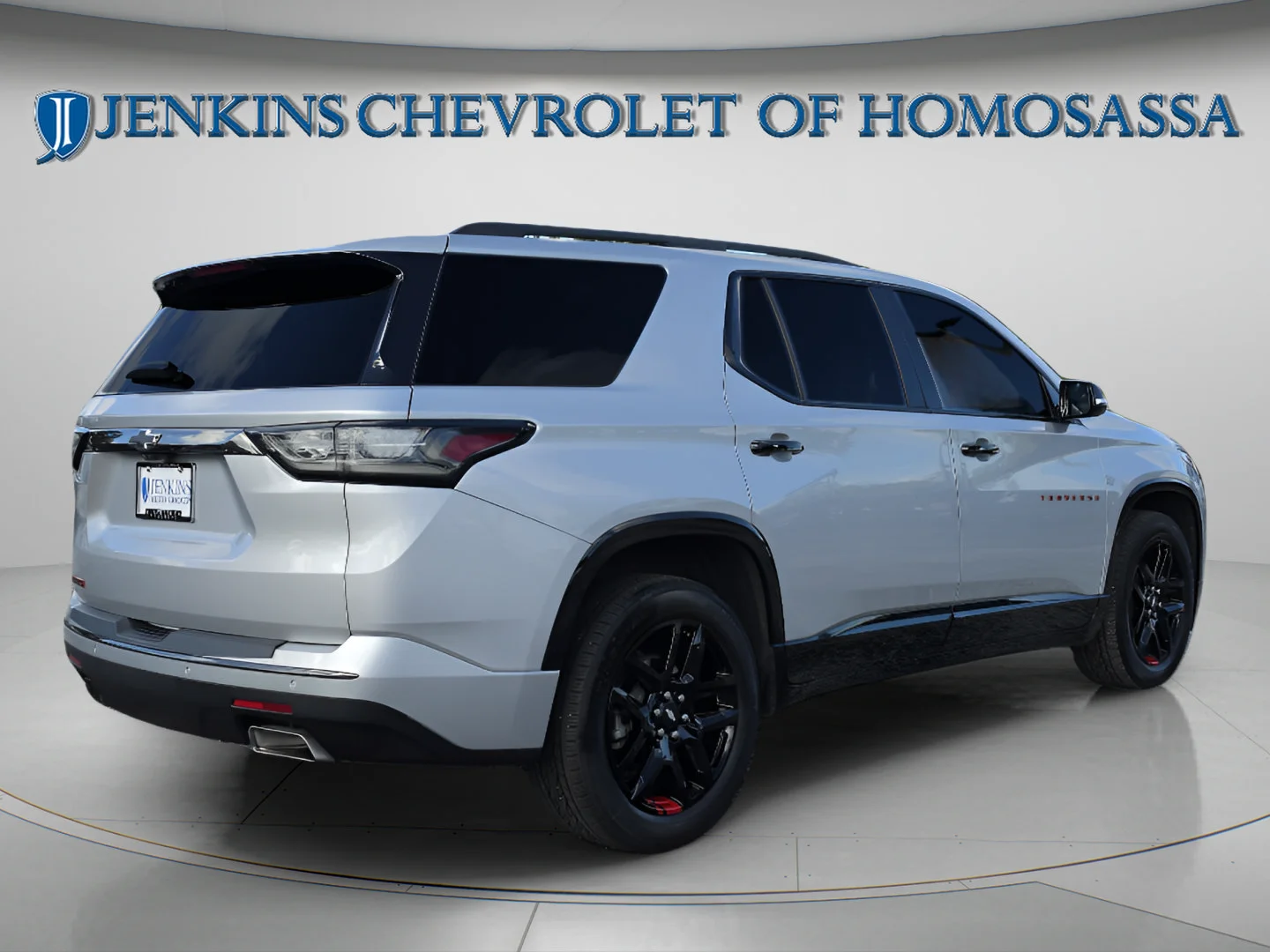 Used 2020 Silver Ice Metallic Chevrolet Premier image 5