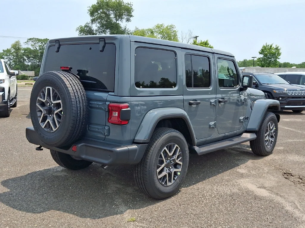 New 2026 Anvil Clear-Coat Exterior Paint Jeep Sahara image 8