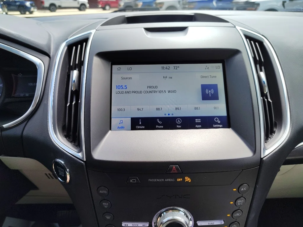 Used 2020 Iconic Silver Metallic Ford Titanium image 18