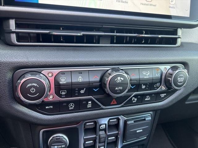 2025 Jeep Wrangler 4-Door Willys - Photo 39