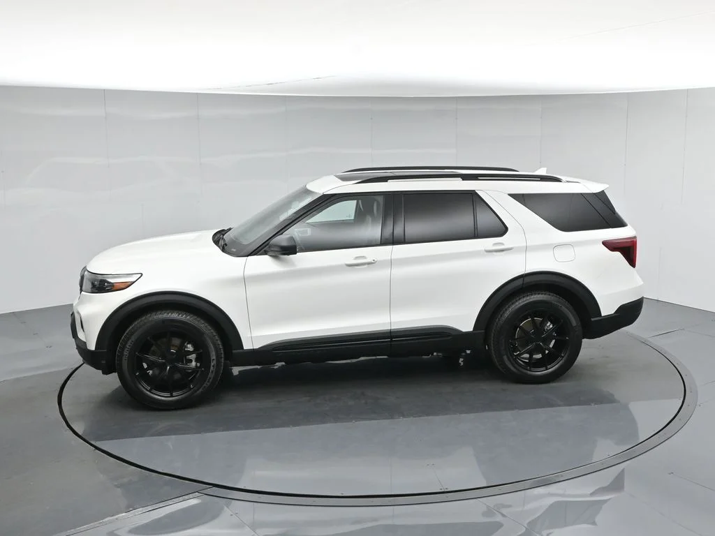 Used 2022 White Ford Timberline image 48