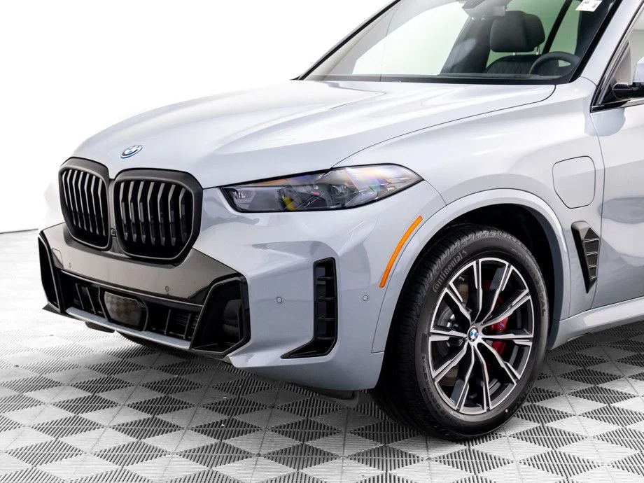 New 2026 Gray BMW xDrive50e image 36