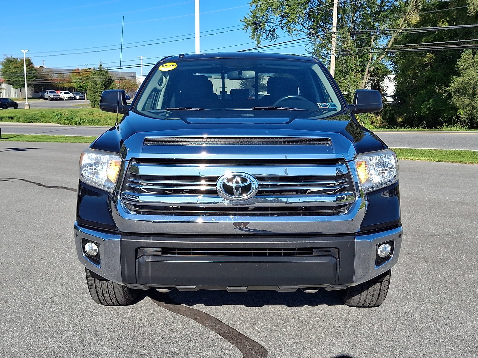 Used 2017 Black Toyota SR5 image 2