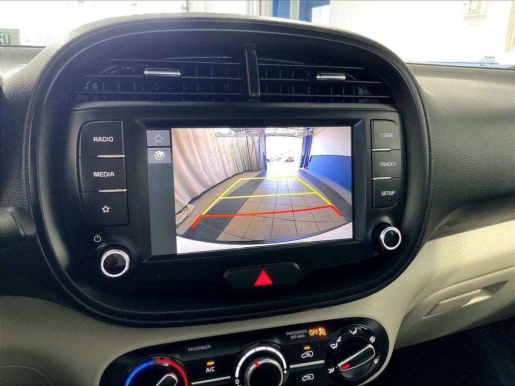 Used 2025 White Kia S image 19