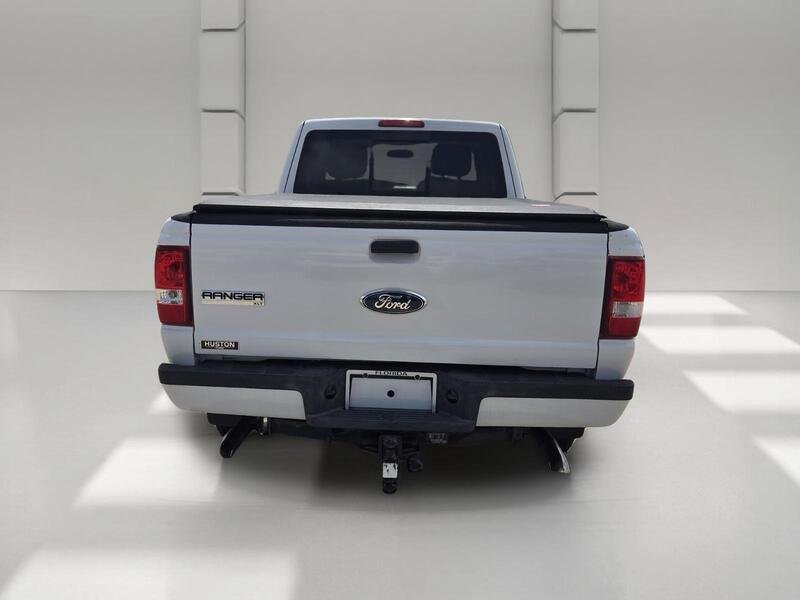 Used 2011 Oxford White FORD 4WD 4DR SUPERCAB 126" XLT image 4