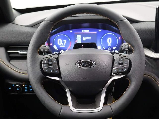 New 2026 Agate Black Metallic Ford Tremor® image 32