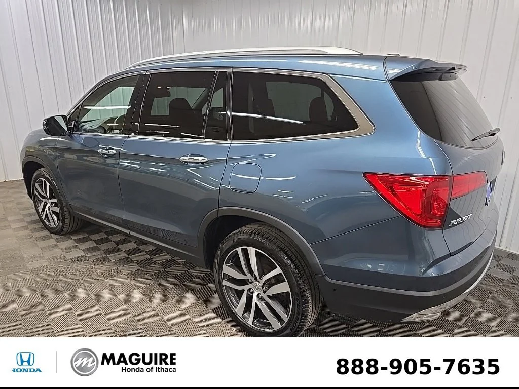 Used 2018 Steel Sapphire Metallic Honda Touring image 9