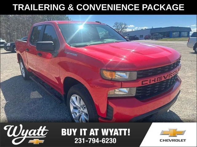 Used 2022 Red Chevrolet Custom image 1