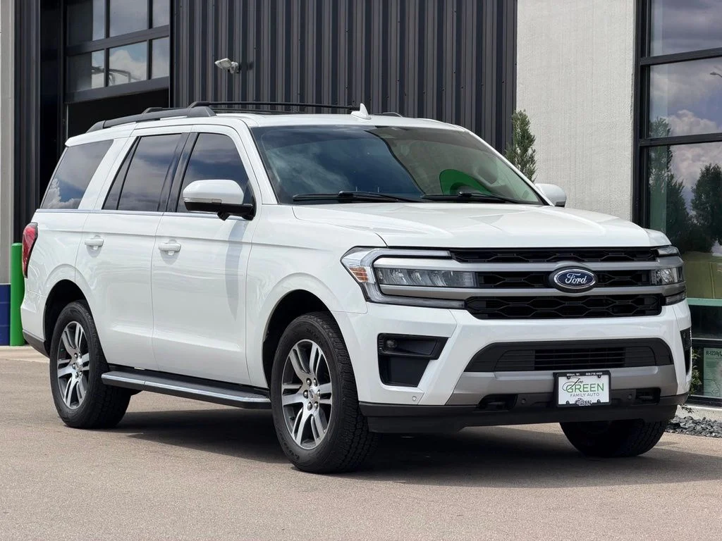Used 2022 White Ford XLT image 4