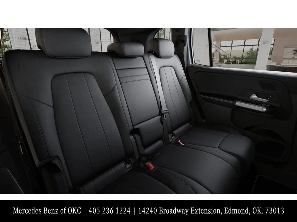 Used 2026 Silver Mercedes-Benz GLB 250 image 5