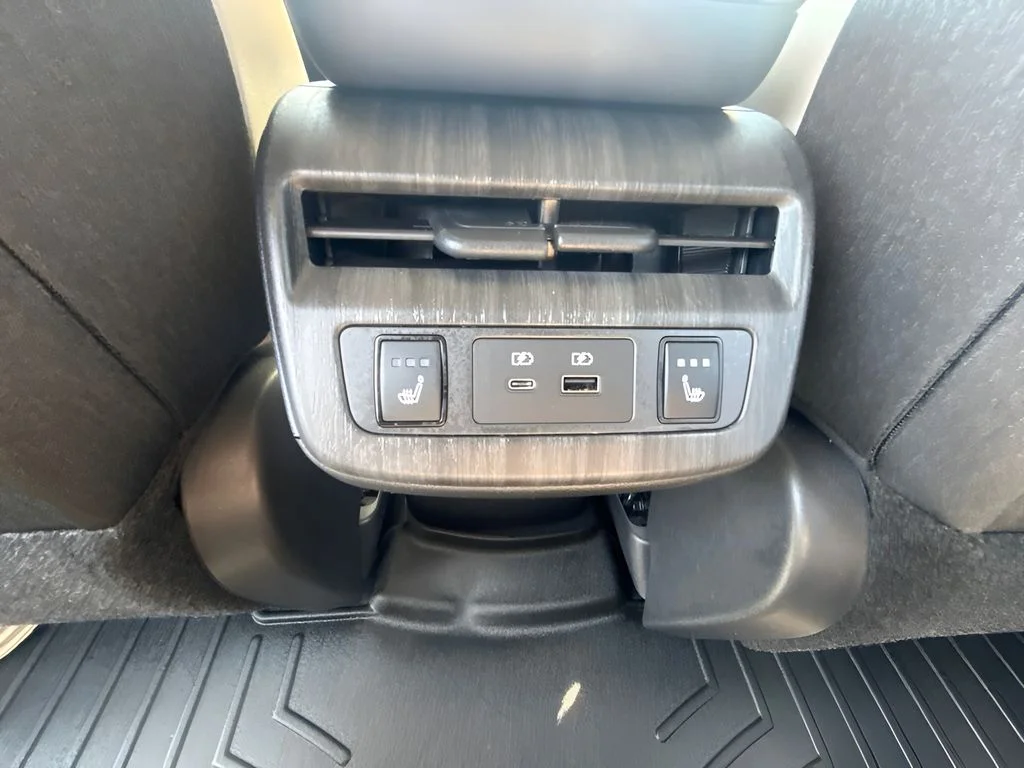 Used 2024 White Nissan ENGAGE e-4ORCE image 9