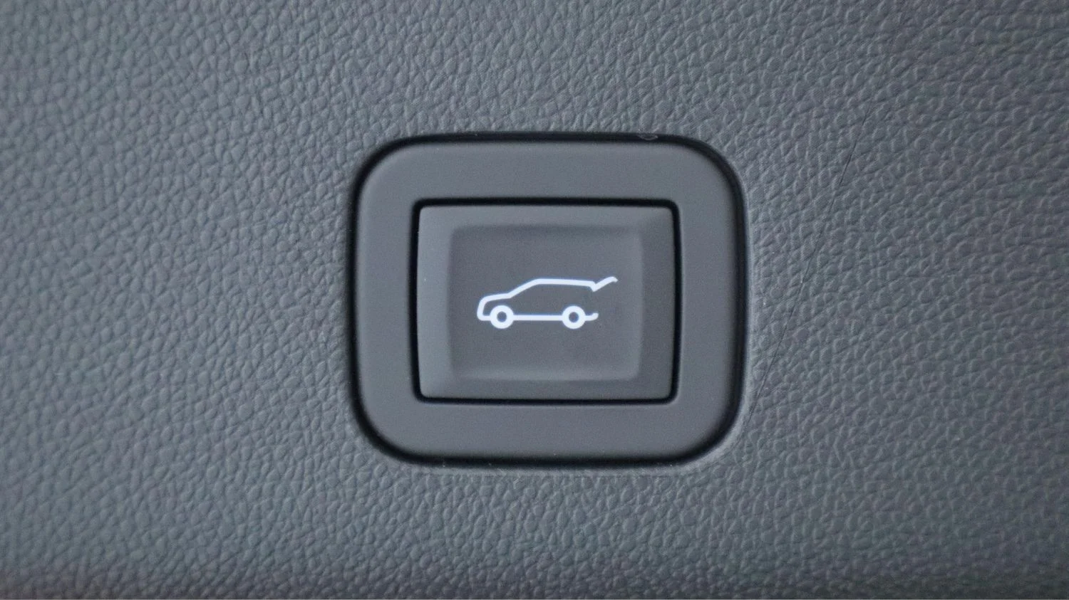 Used 2026 White Cadillac Platinum Sport image 38
