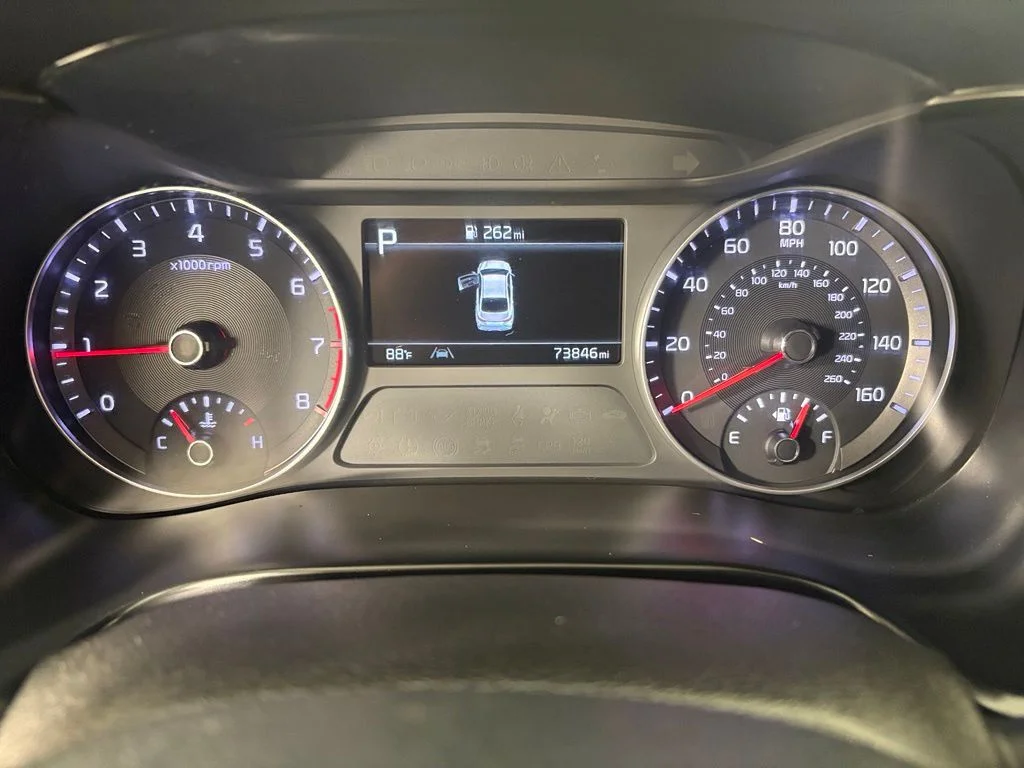 Used 2023 Black Kia GT image 26