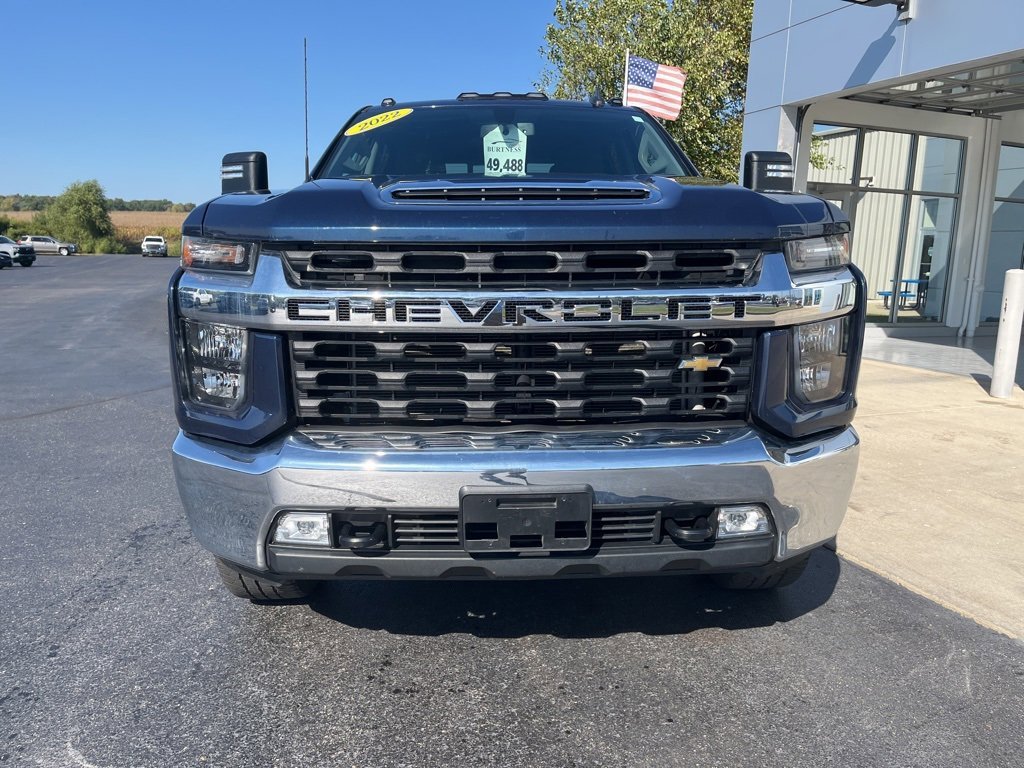 2022 Chevrolet Silverado 2500HD LT photo 2