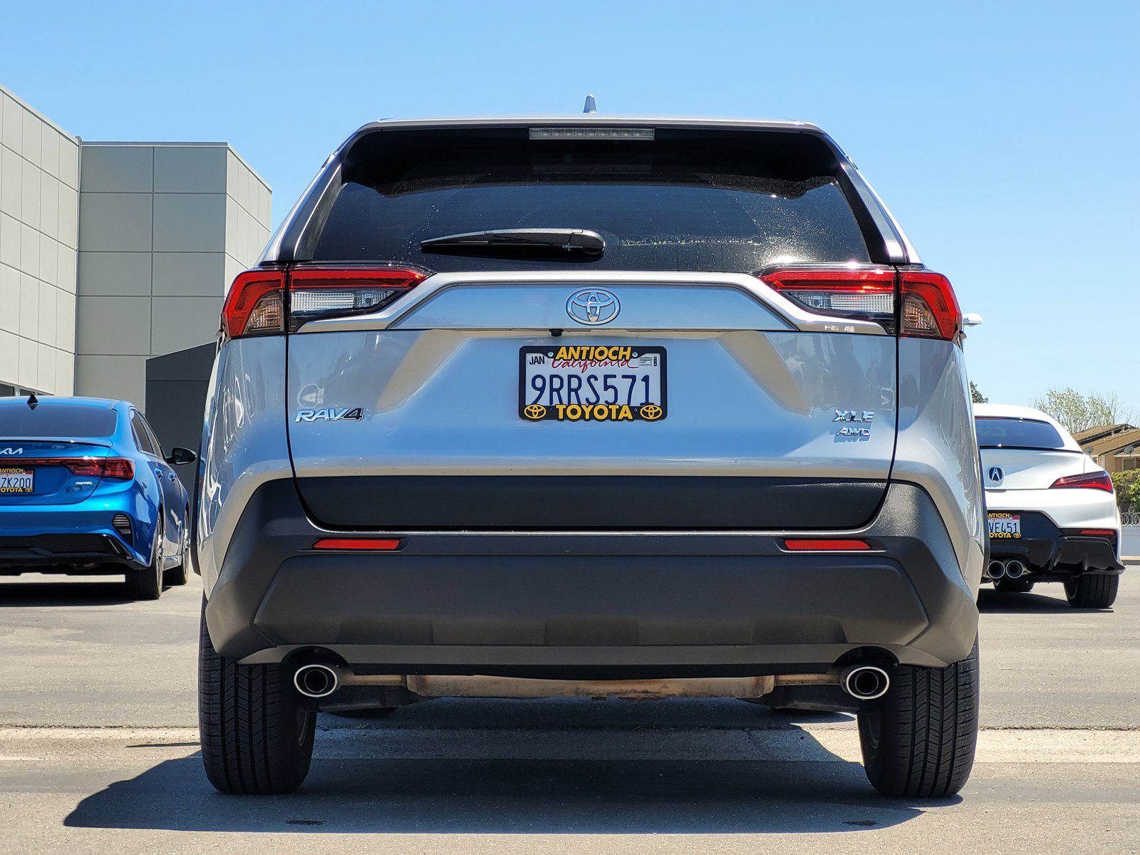 Used 2025 Silver Toyota XLE image 5