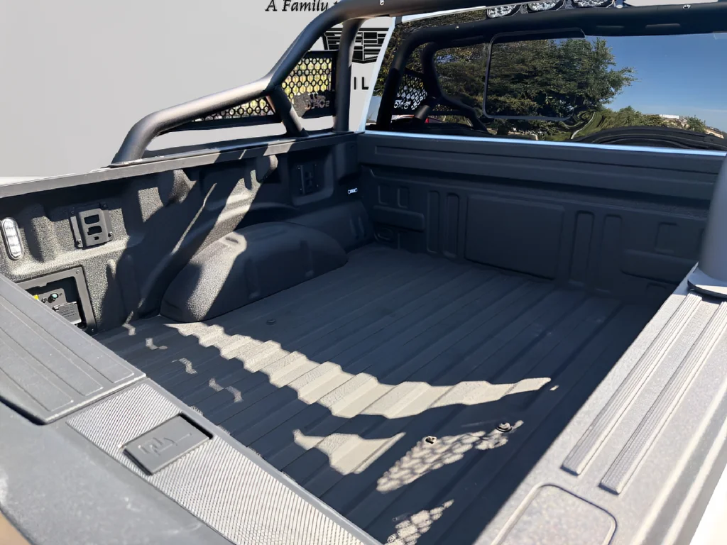 Used 2025 White Ford Raptor image 39