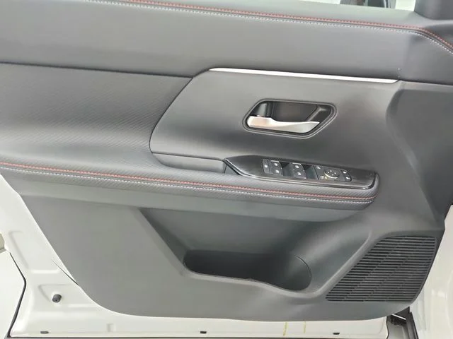 New 2026 White Nissan SR image 30