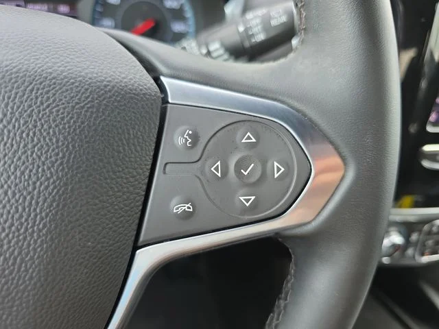 Used 2023 Gray Chevrolet LT image 21